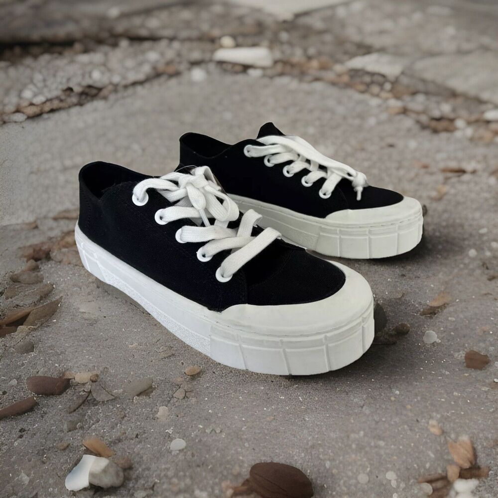 Maj Love Womens Fran Platform Sneaker Size 10 Black with white Sole